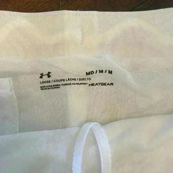 ⚡️5/$25 bundle sale⚡️ Under‎ Armour womens Fly By 2.0 Running Shorts SZ. Medium - Picture 5 of 11